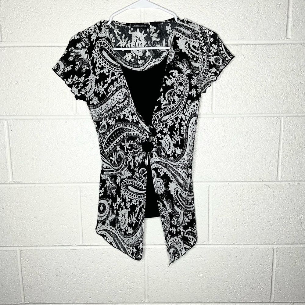 < Y2K Notations Black and White Paisley Blouse > - Picture 1 of 3